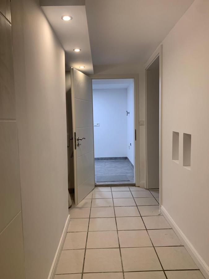 Nice Calm Souterrain Appertment In Ratingen Esterno foto