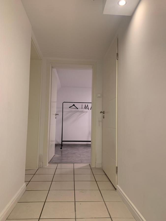 Nice Calm Souterrain Appertment In Ratingen Esterno foto